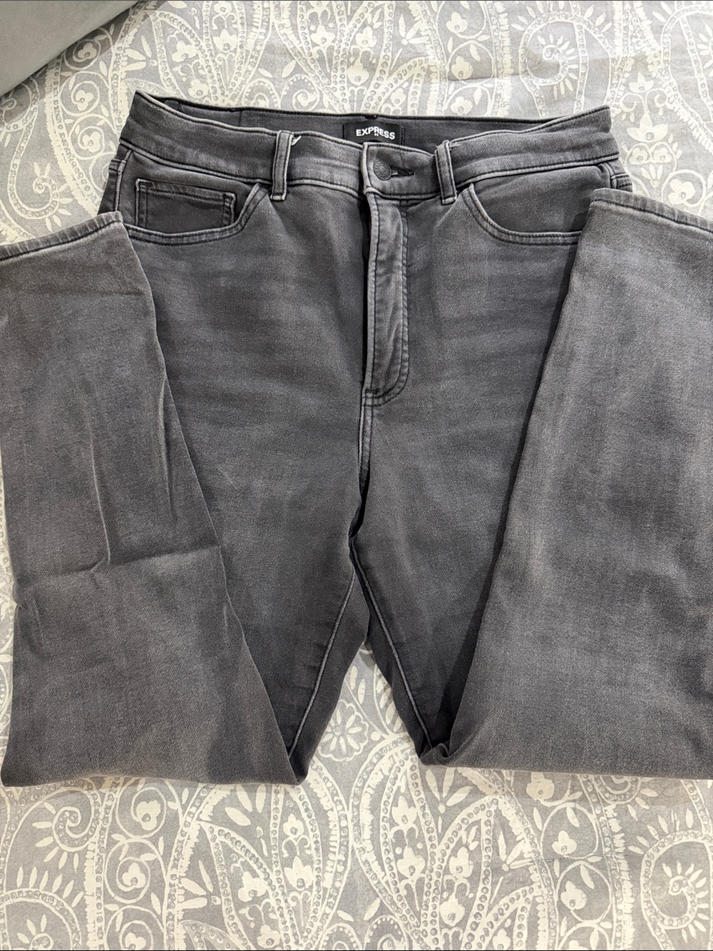 Express Women’s Charcoal Skinny Jeans